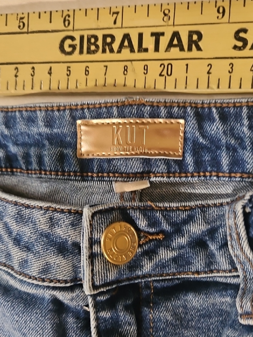 Kut from the Kloth Two-Tone Dark and Medium Blue High-Rise Jeans And Wide Leg - Picture 4 of 11